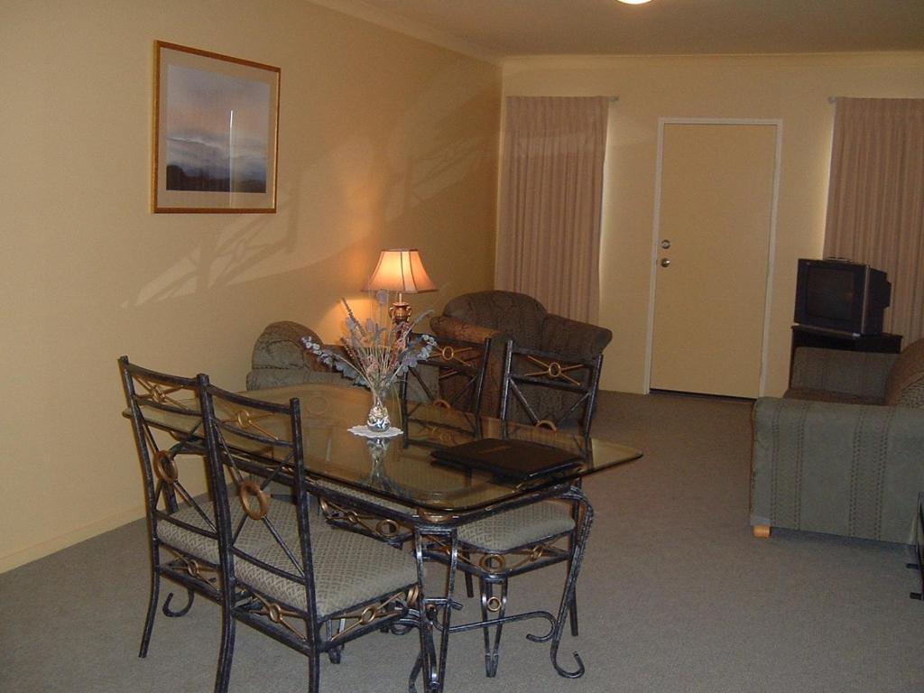 Hopkins House Motel & Apartments Warrnambool Room photo